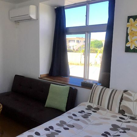 Guesthouse Seagull Village Motobu Ngoại thất bức ảnh