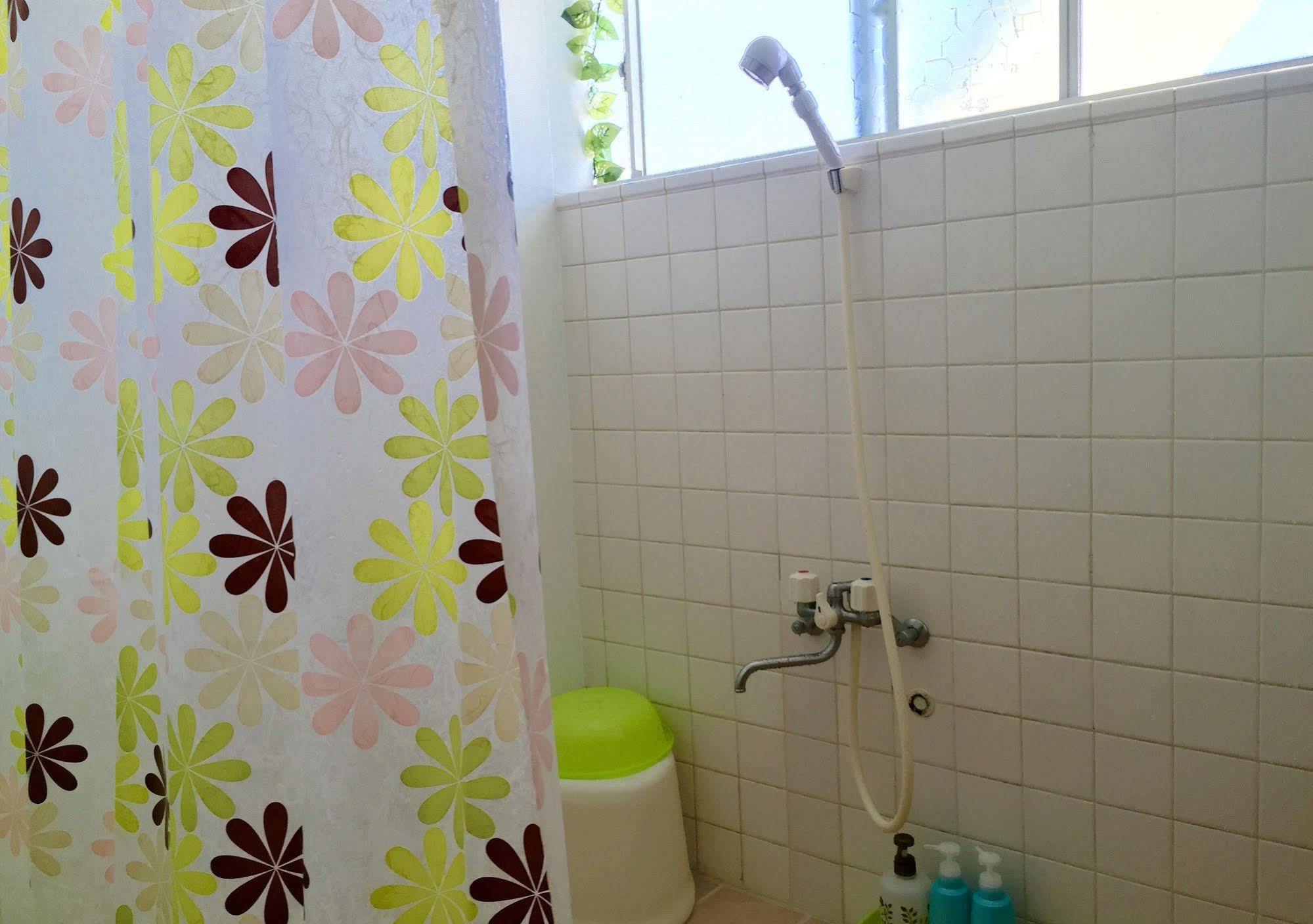 Guesthouse Seagull Village Motobu Ngoại thất bức ảnh