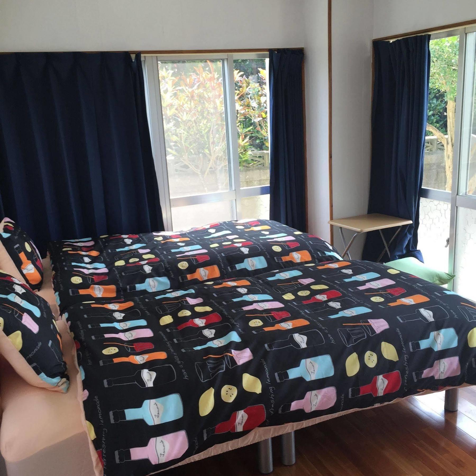 Guesthouse Seagull Village Motobu Ngoại thất bức ảnh
