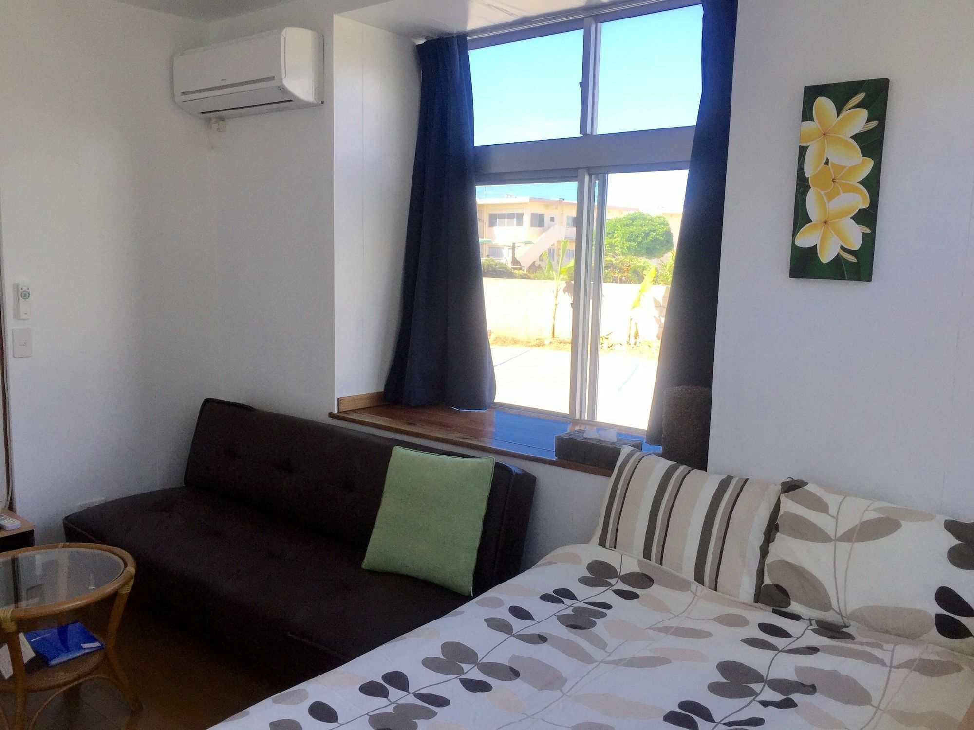 Guesthouse Seagull Village Motobu Ngoại thất bức ảnh